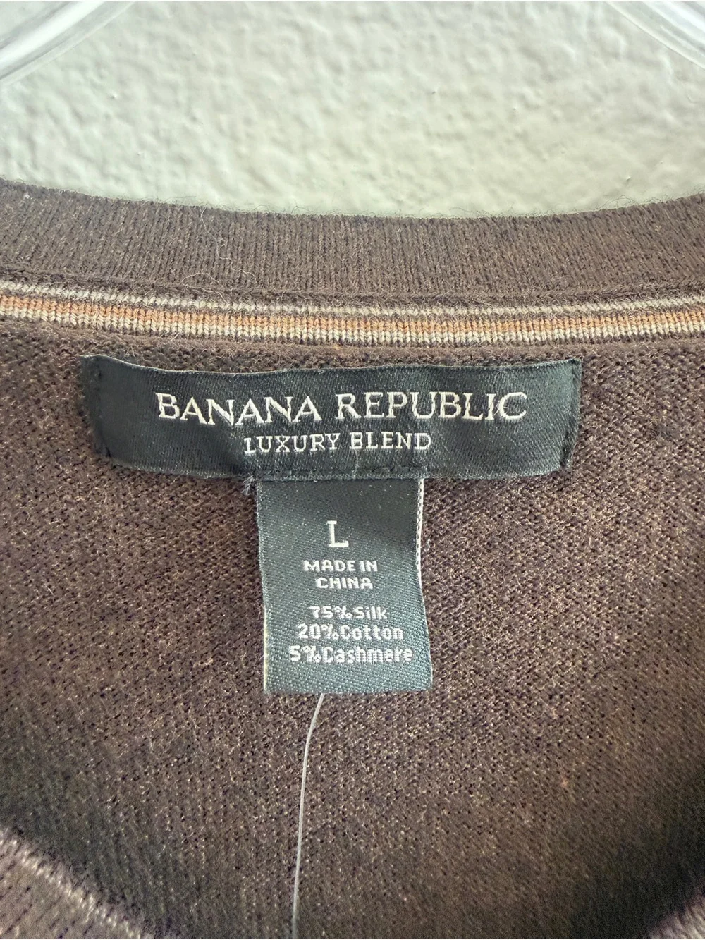 Banana Republic Men’s Brown Silk, Cotton & Cashmere Luxury Blend V-Neck Sweater